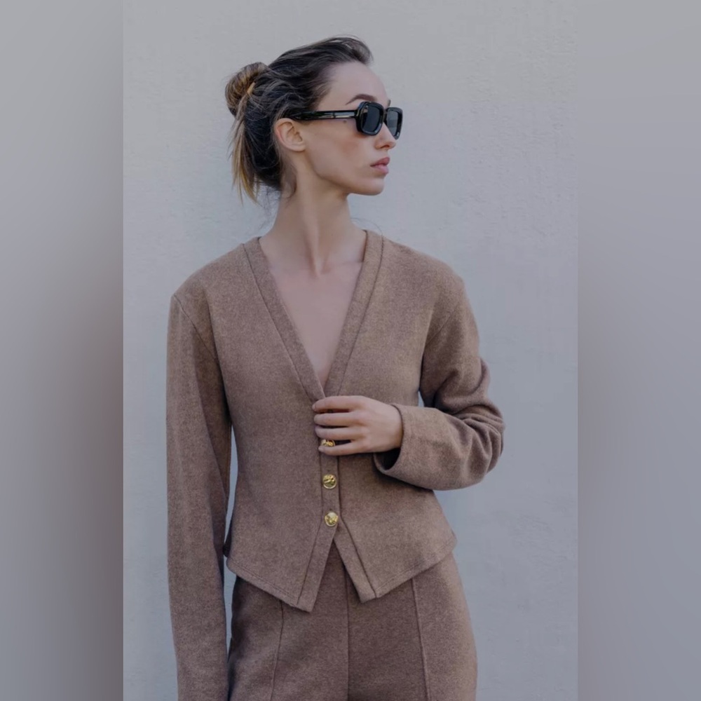 BNWT‎ Zara Taupe V-Neck Soft Button Cardigan | Size M